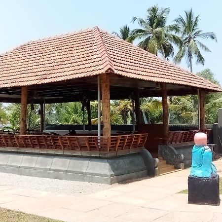Vakkom Palazzo Varkala Ngoại thất bức ảnh