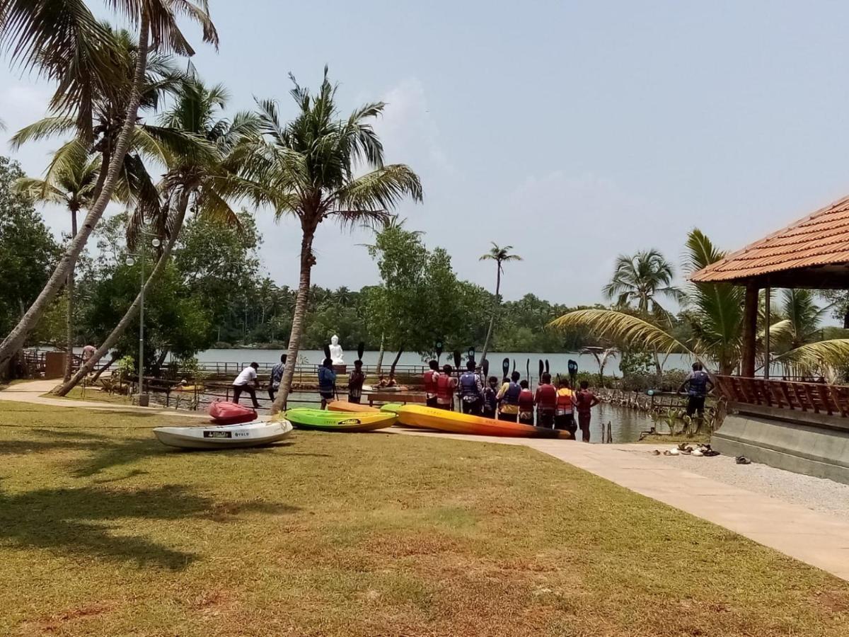 Vakkom Palazzo Varkala Ngoại thất bức ảnh